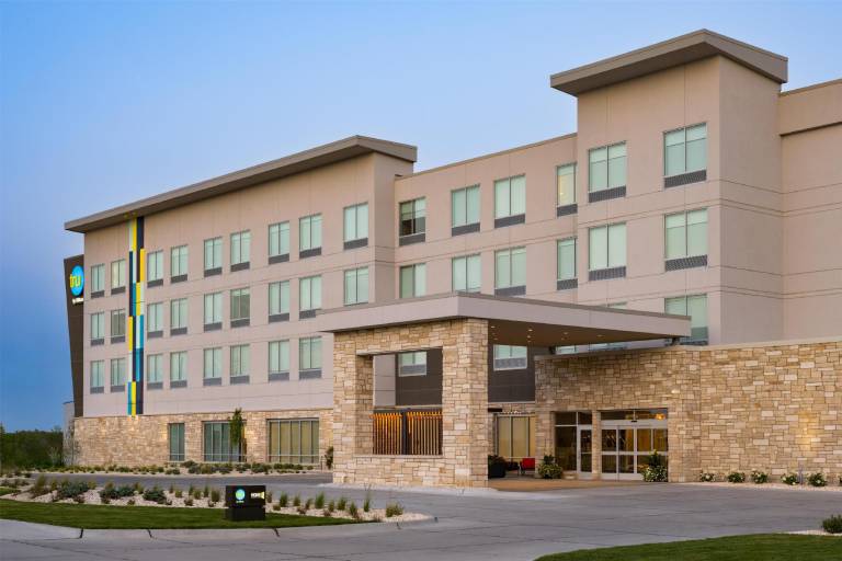 Tru by Hilton Kearney — photo 5