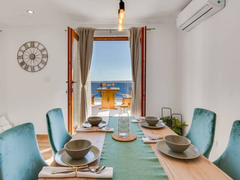 Apartment with patio, pool & jacuzzi in Zadar