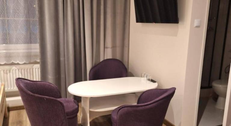 ETNA - Hostel -Noclegi Rzeszow 24 Pokoje -PARKING- — photo 2
