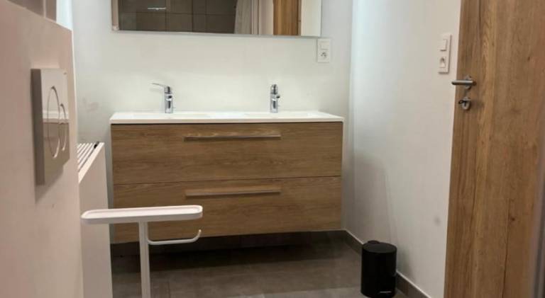 Serviced apartment with BBQ, yard & terrace | Pet-friendly — photo 2