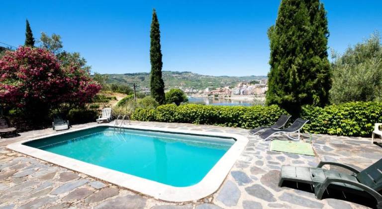 Villa with pool in Viseu