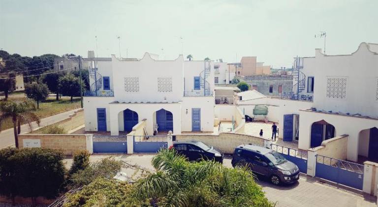 Villa with barbeque, terrace & yard — photo 3