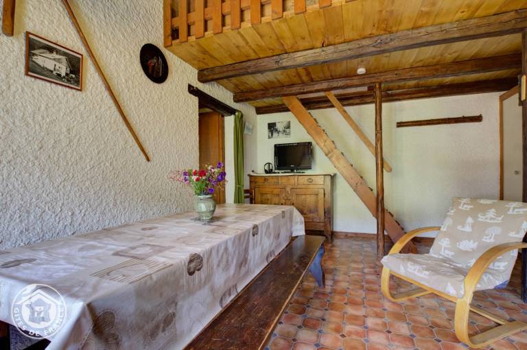 Gite with yard & terrace — photo 4