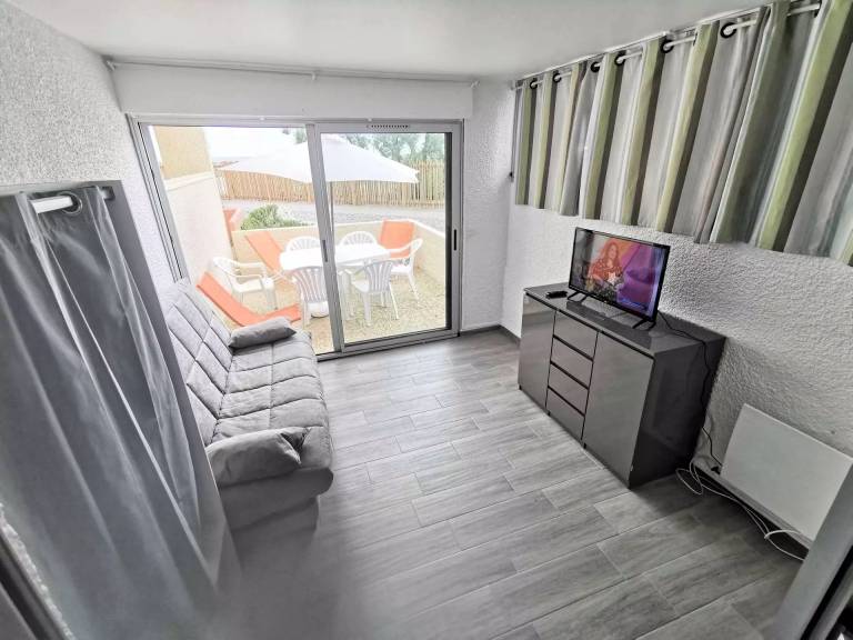 Studio with 1 room for 4 persons — photo 3