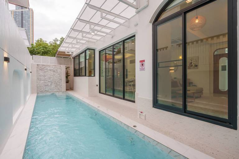 Villa Khlong Tan Nuea