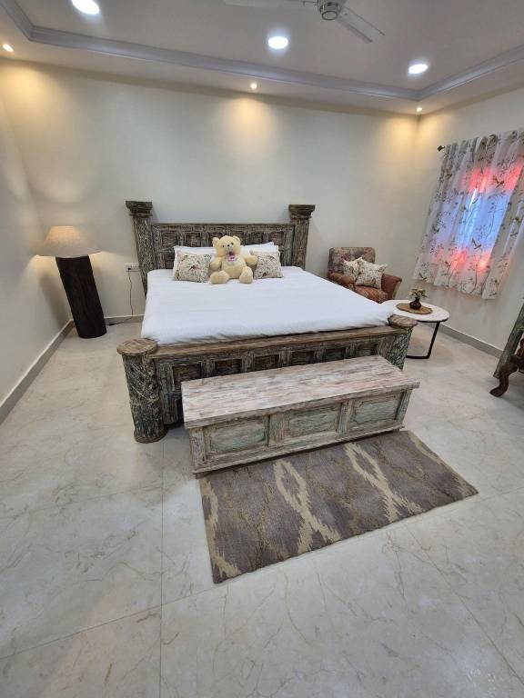 Villa with pool & yard | Suitable for remote work | Pets allowed — photo 2