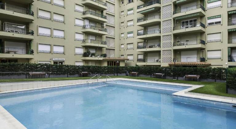Fully equipped charming holiday apartment with private pool & patio | Close to the beach | Pet-friendly in Castell-Platja d'Aro