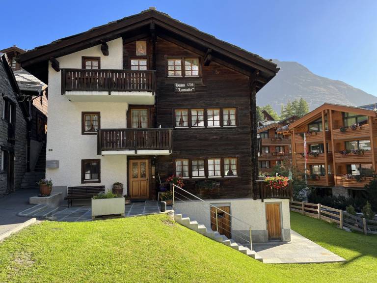 Ferienwohnung mit Hund in Saas-Fee f&uuml;r max. 4 Personen