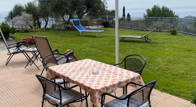 House with garden | Pets allowed in Imperia