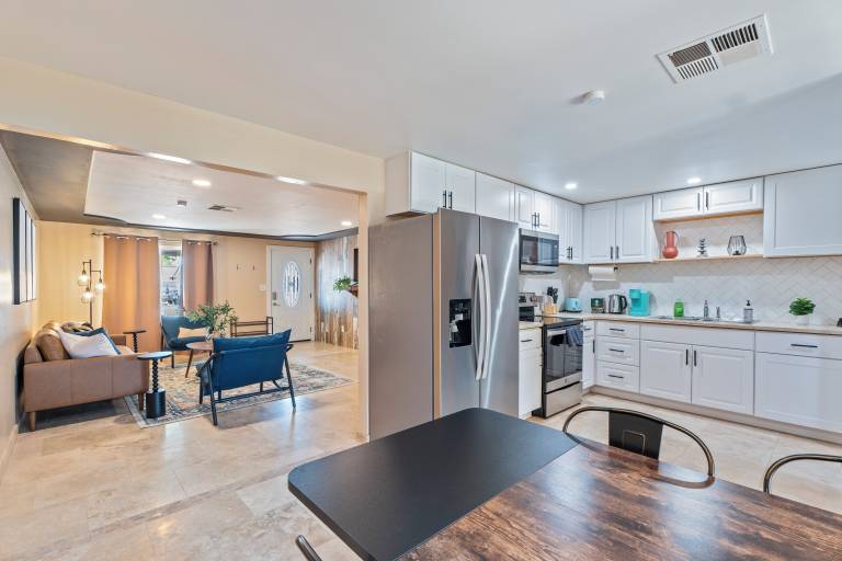 House  Maryvale Village