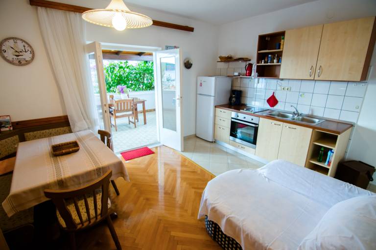 Two bedroom apartment near beach Barbat, Rab (A-14884-a) — photo 2