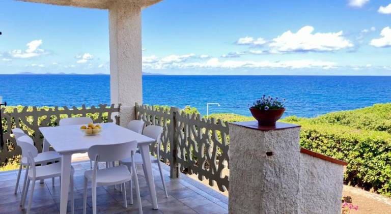 Villa with patio, yard & BBQ in Castelsardo
