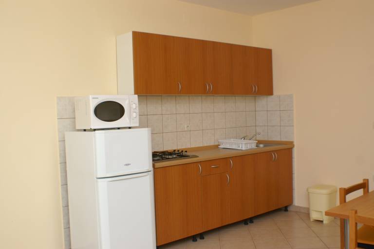 One bedroom apartment near beach Kustići, Pag (A-4087-f) — photo 4