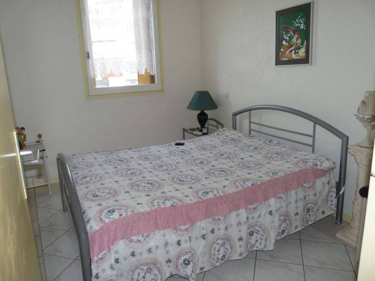 Rental apartment with 2 rooms for 6 persons — photo 4