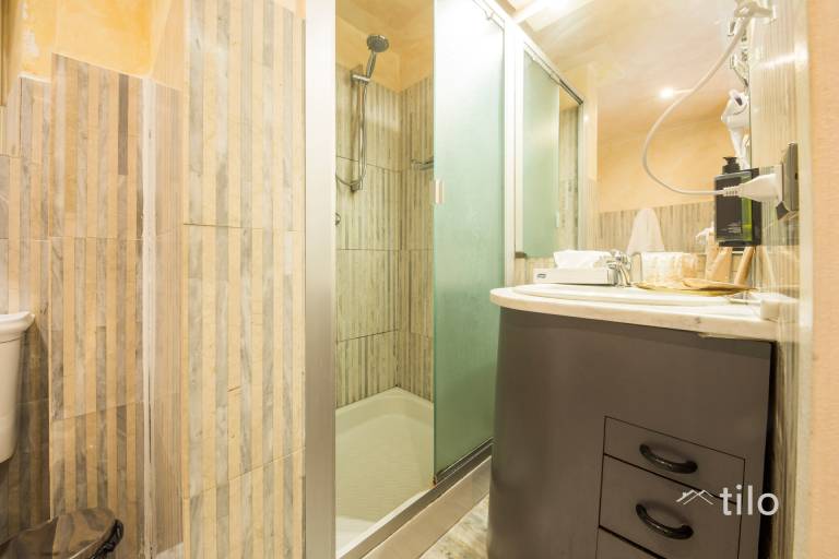Family-oriented nice bed and breakfast with yard, terrace & private pool | Close to Piazza De Ferrari | Pet-friendly — photo 5