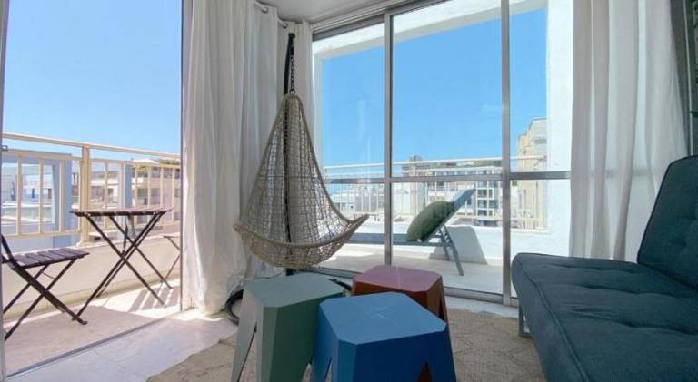 Sea View Duplex On Frishman Beach 2Bdr apt and BBQ — photo 3
