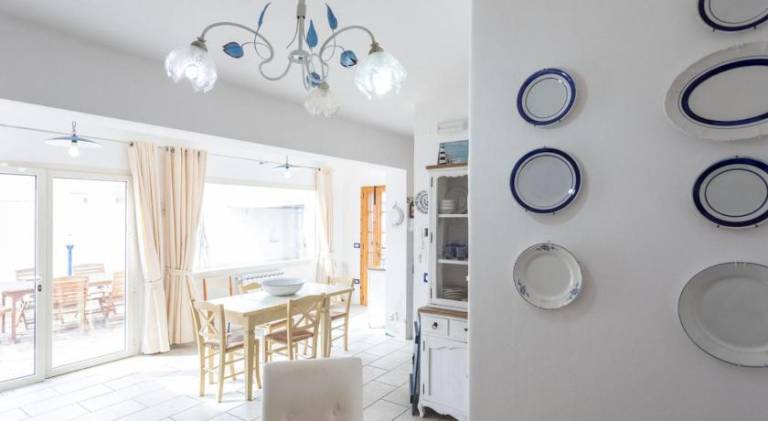House with 2 rooms for 4 persons — photo 3