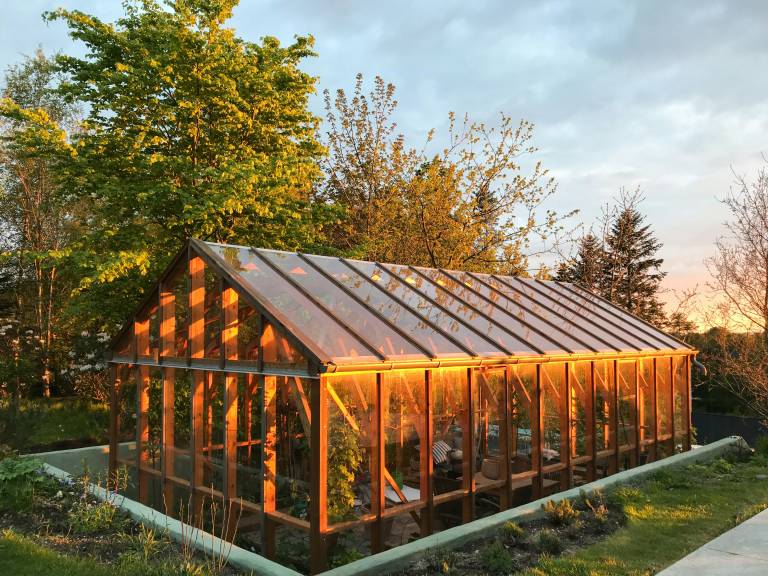 Family-friendly vacation home with yard, patio & grill | Pet-friendly — photo 4