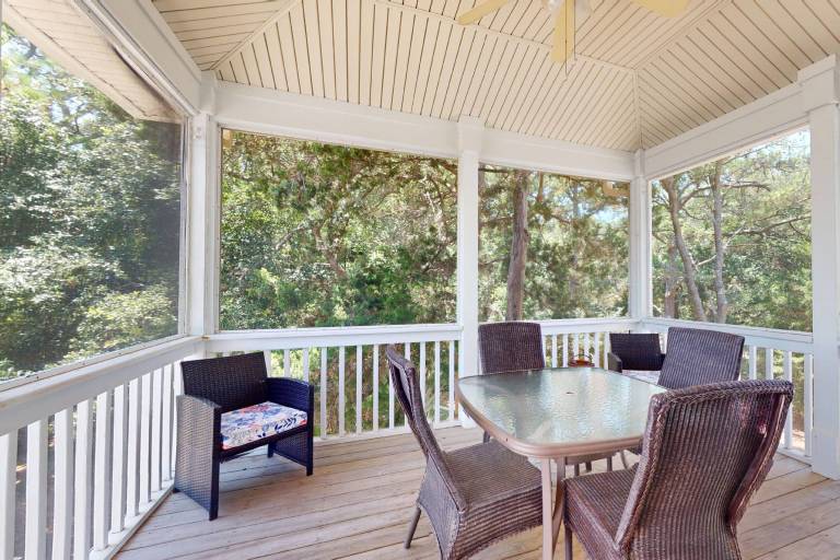 Vacation home with barbecue | Water view — photo 3