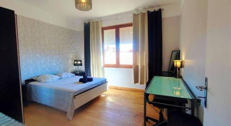 Chambre Luxurieux Gris in Perpignan