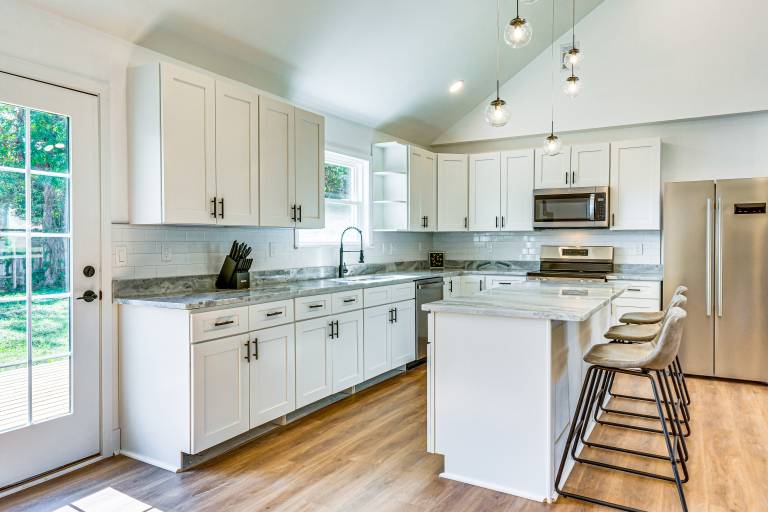 < 1 Mi to Downtown Pensacola: Quiet Home w/ Yard — photo 4
