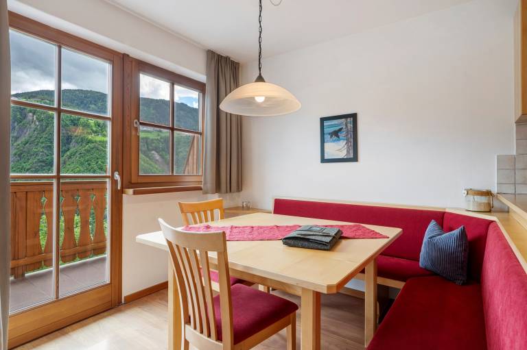 Apartment 'Hans Kompatscher' with Mountain View, Shared Terrace and Wi-Fi — photo 4