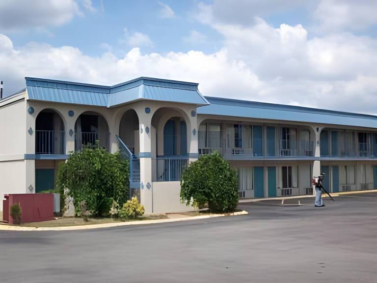 Knights Inn - Murfreesboro, TN in Murfreesboro, TN