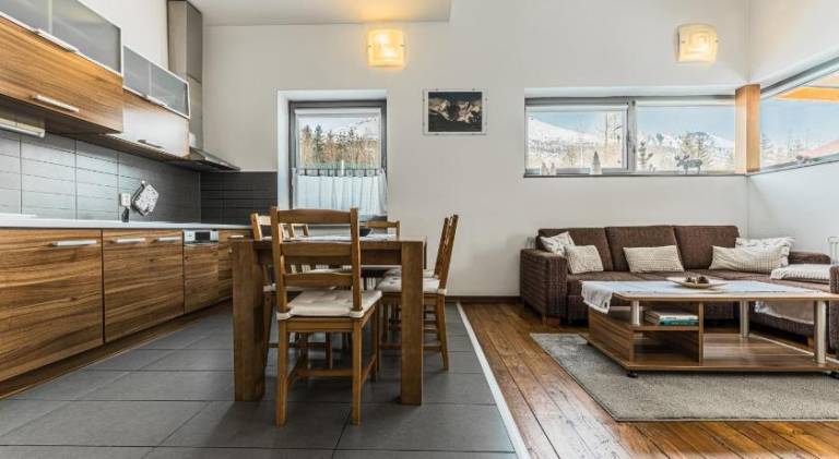 Holiday apartment with yard & terrace — photo 4