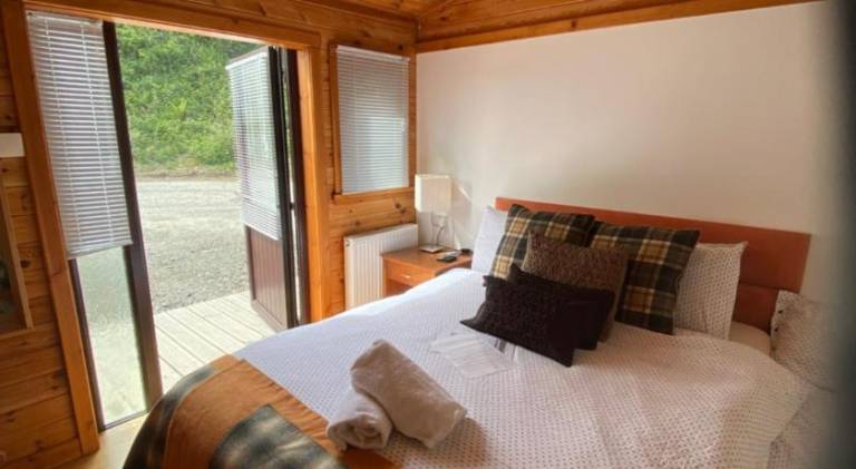 Rowardennan Rooms in the lodge Lodge no 2 in Stirling
