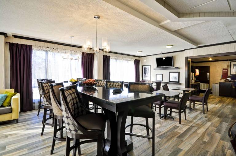 Hampton Inn Kansas City-Airport — photo 5
