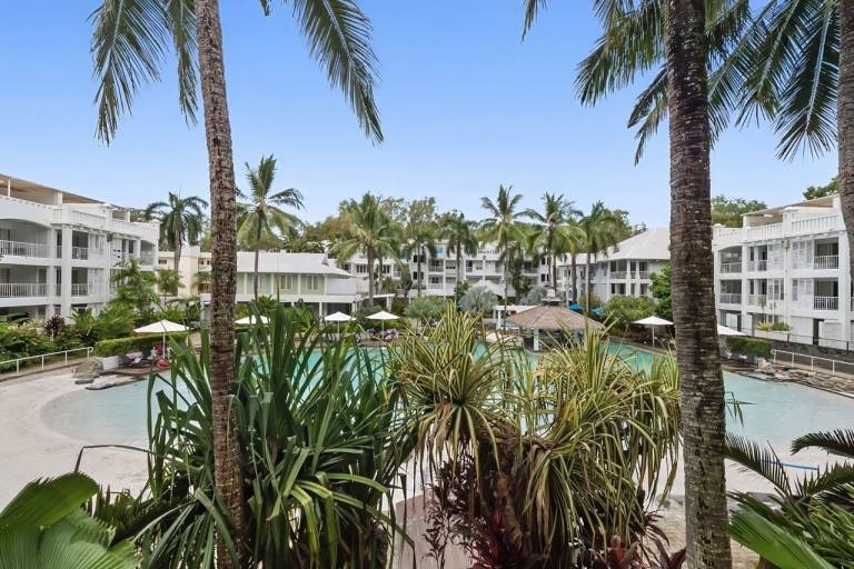 Apartment  Palm Cove