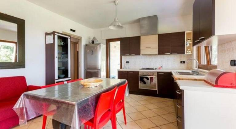 Villa with 2 rooms for 5 persons — photo 4