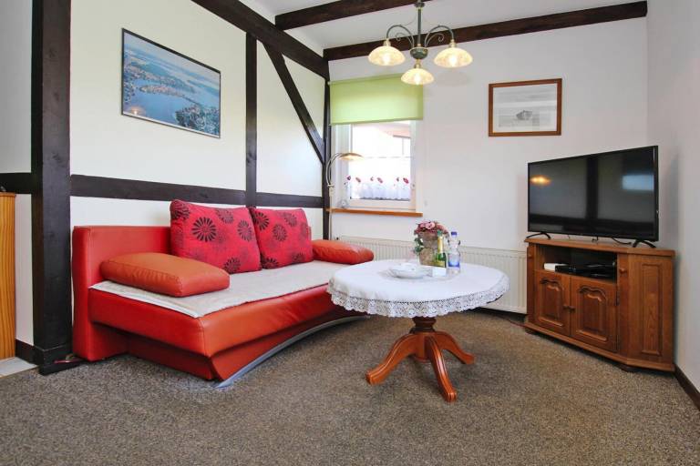 Charming holiday apartment with terrace, yard & grill | Pets are welcome — photo 2