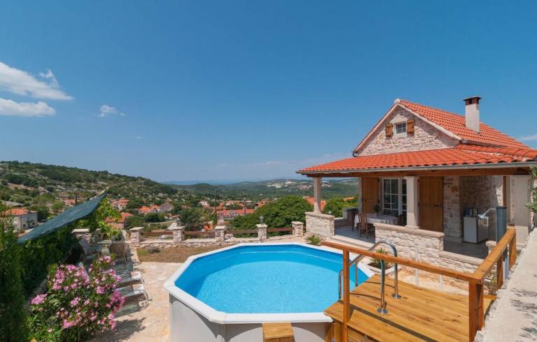kuća  Nerežišća