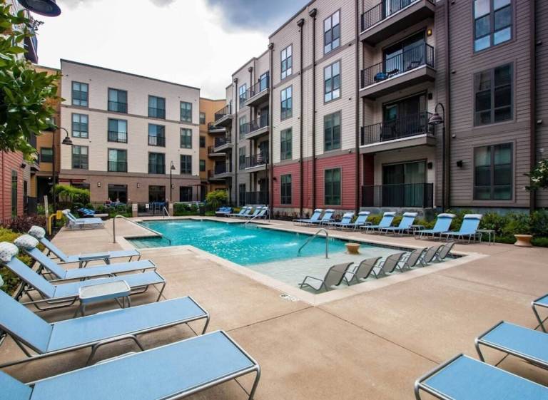Apartment  Highland Park