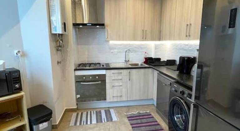 Quarto de casal close to Lisbon Flat equipado — photo 2