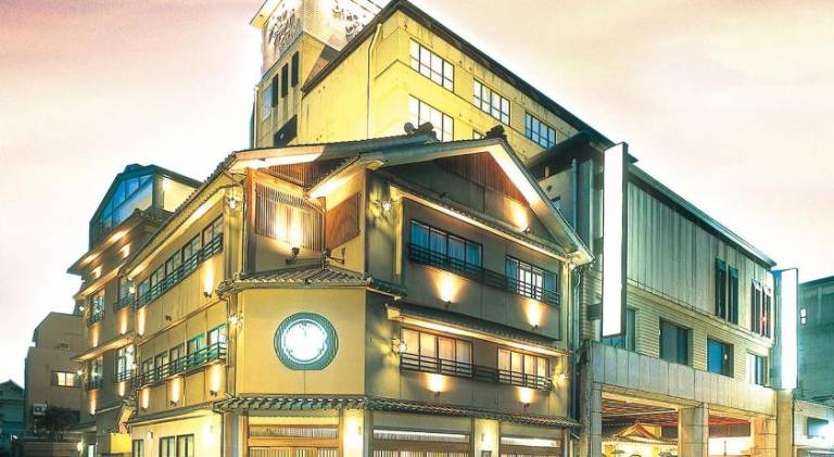 Awara Grand Hotel
