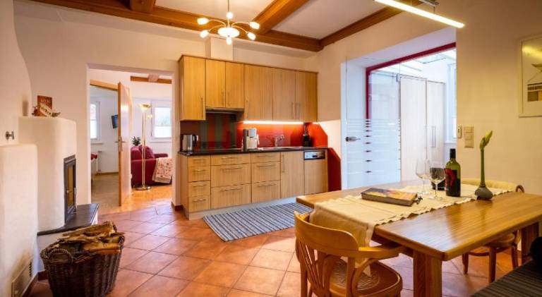 Charming serviced apartment with terrace, garden & sauna | Ski nearby | Pet-friendly — photo 4
