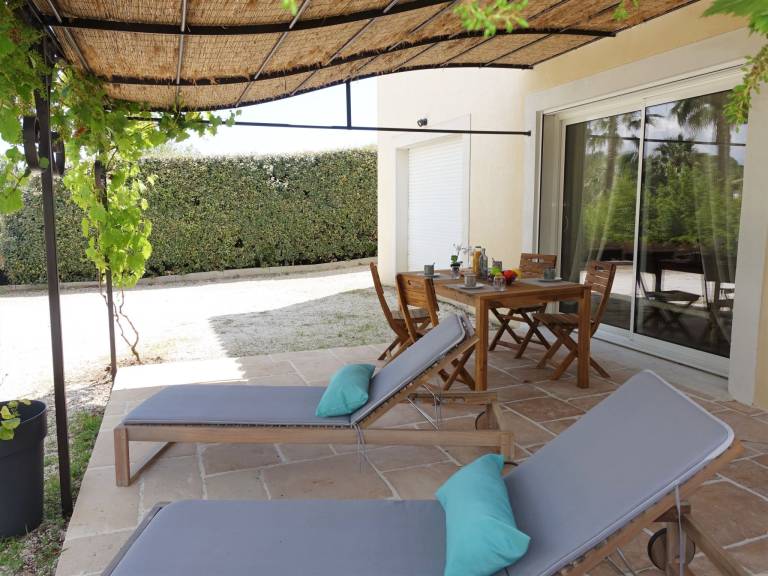 Child-friendly rental apartment with garden & patio | Pet-friendly — photo 2