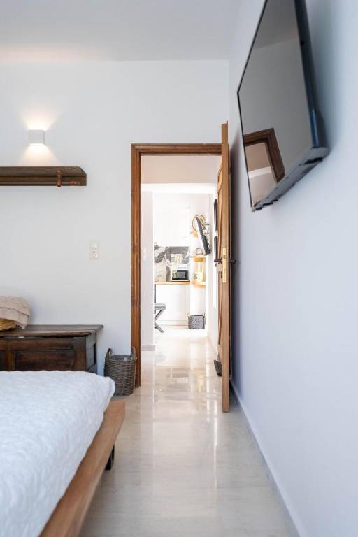 Pleasant rental apartment with patio & garden | Good for workation | Pets allowed in Loutraki-Agioi Theodoroi