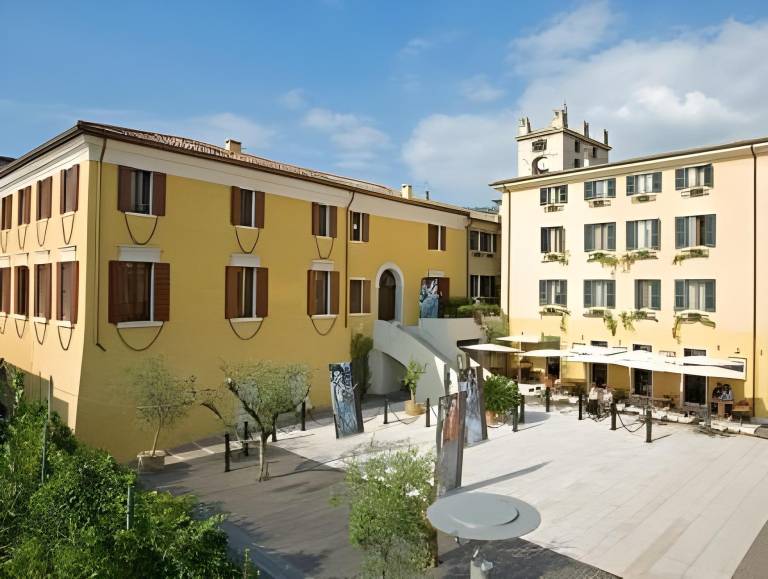 Hotel Alla Torre in Torri del Benaco