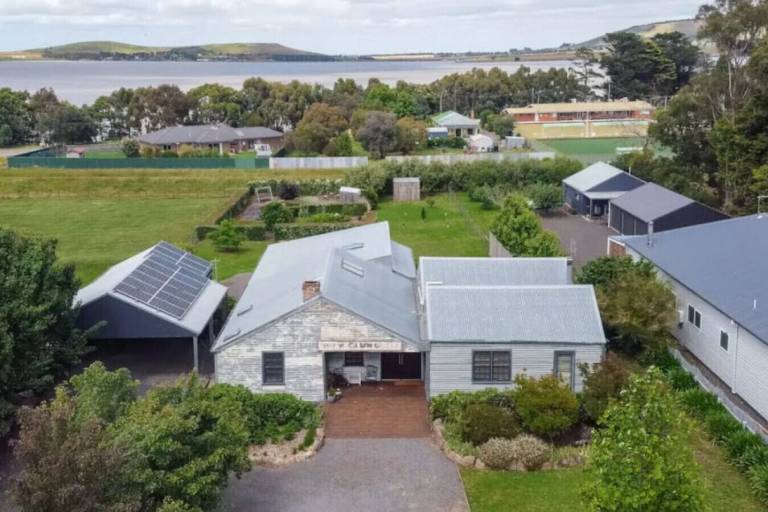 House Creswick