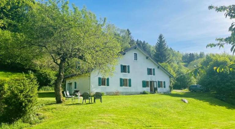 Chalet with 4 rooms for 9 persons in Thann
