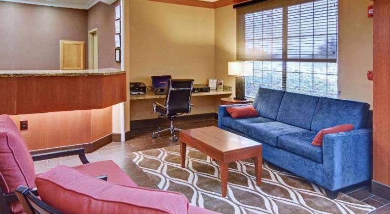 Comfort Suites Roanoke - Fort Worth North — photo 5