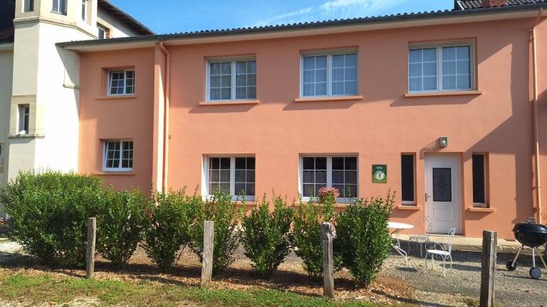 Gite with yard in Chaumont