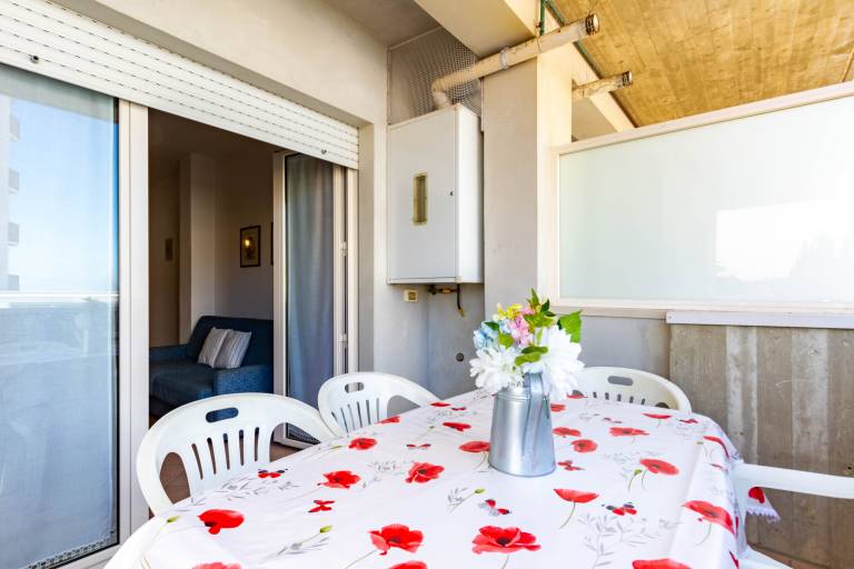 Holiday apartment with 2 rooms for 6 persons — photo 2