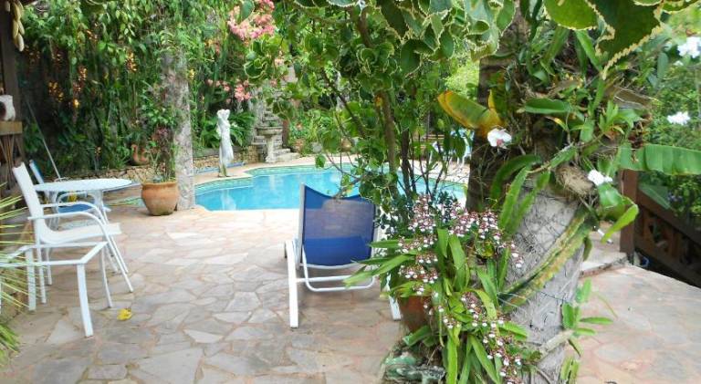 Chalet with pool, terrace & garden | Pets allowed — photo 5