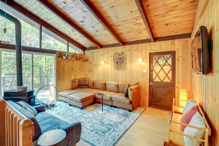 6 Mi to Slopes: Forest-View Haven in West Dover! — photo 5