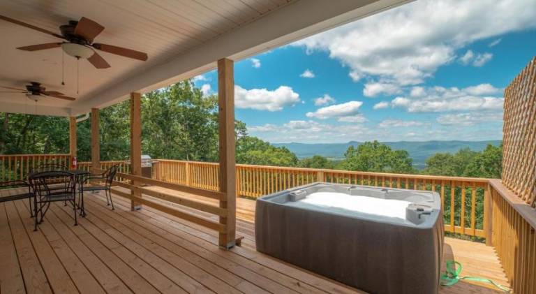 Vacation home with 1 room for 4 persons in Luray, VA