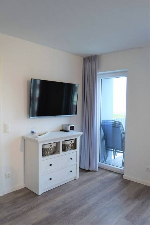 Moderne, hochwertige Ferienwohnung, Sauna, großer Balkon, Meerblick, strandnah — photo 2